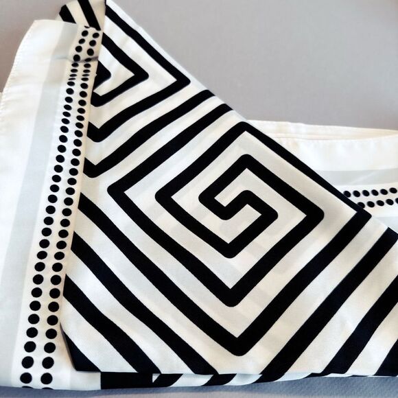 striped scarf S17 - Picture 8 of 8